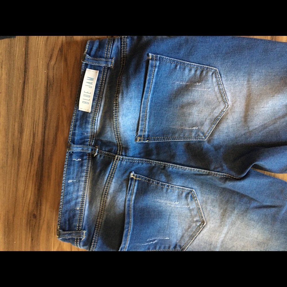 Jeans - Picture 3 of 4